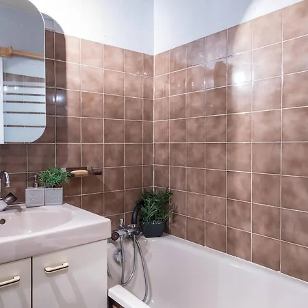 Pour 4 Pers. Proche Centre Avec Parking A - Fr-1-296-140 Apartment Saint-Lary-Soulan